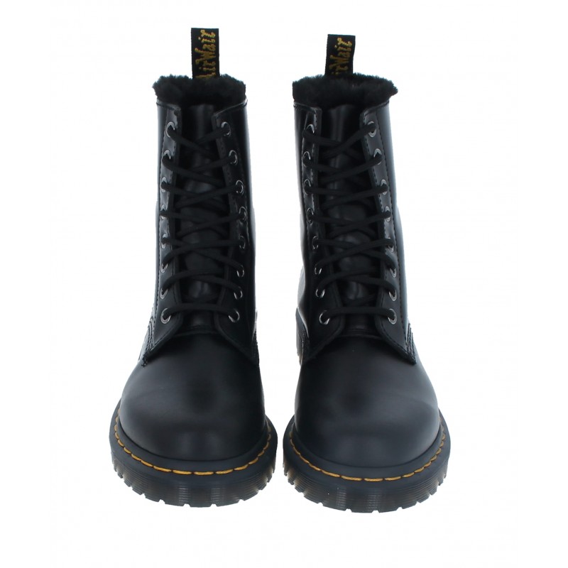 Dr martens hotsell serena black